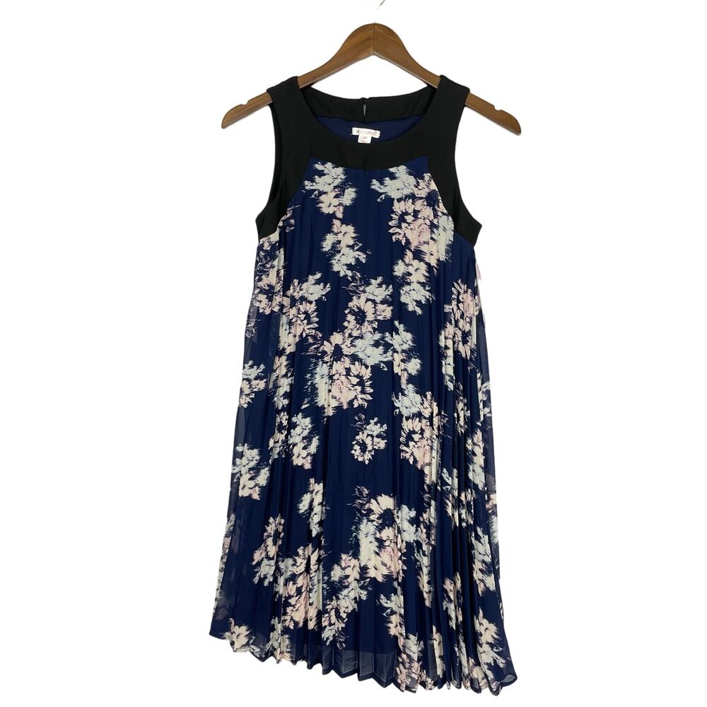 Xhilaration | NWT Navy Blue Floral Accordion Pleats Sleeveless Shift Dress